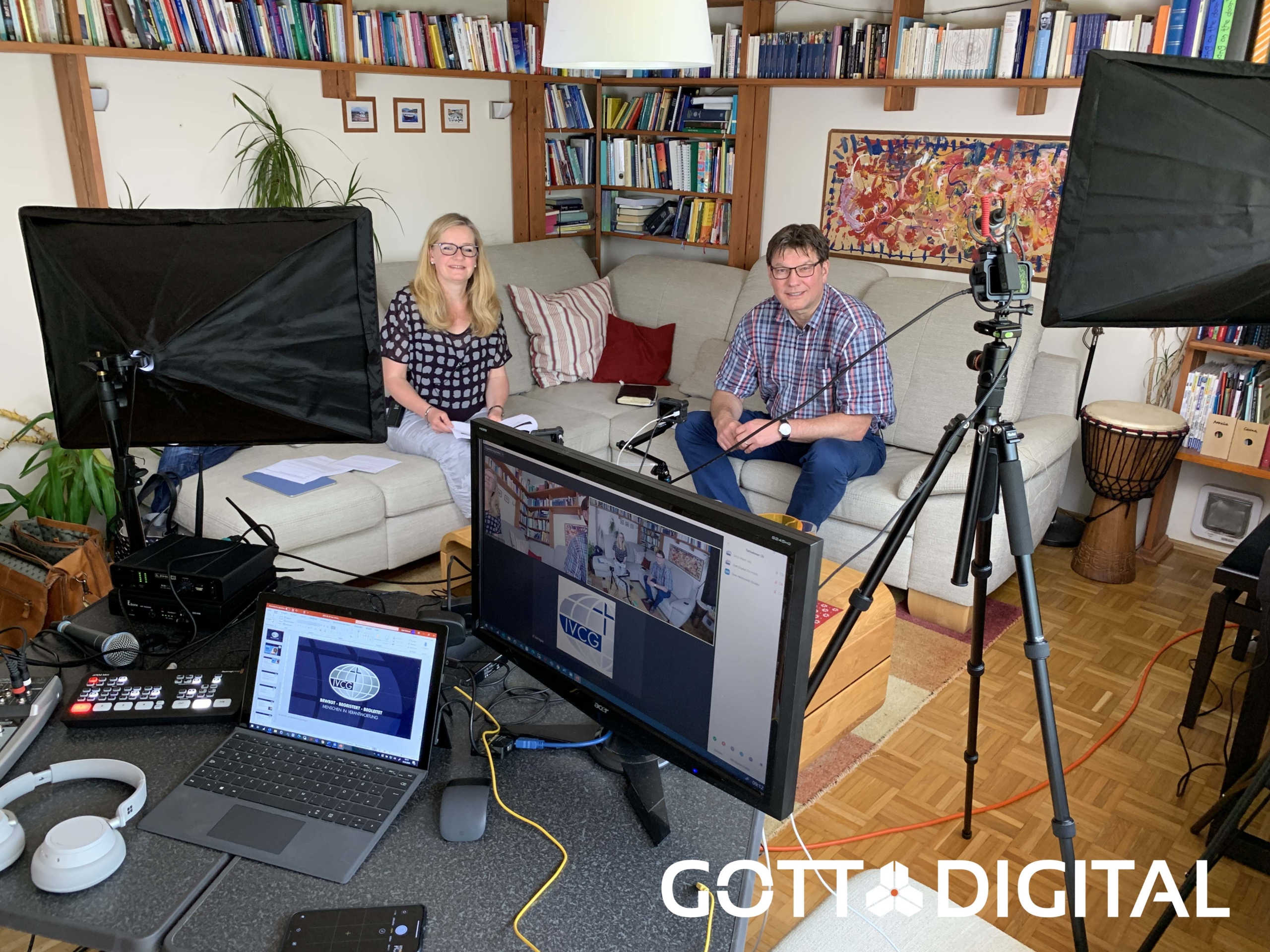 IVCG_Uwe_Heimowski_Hybrider_Vortrag_GD